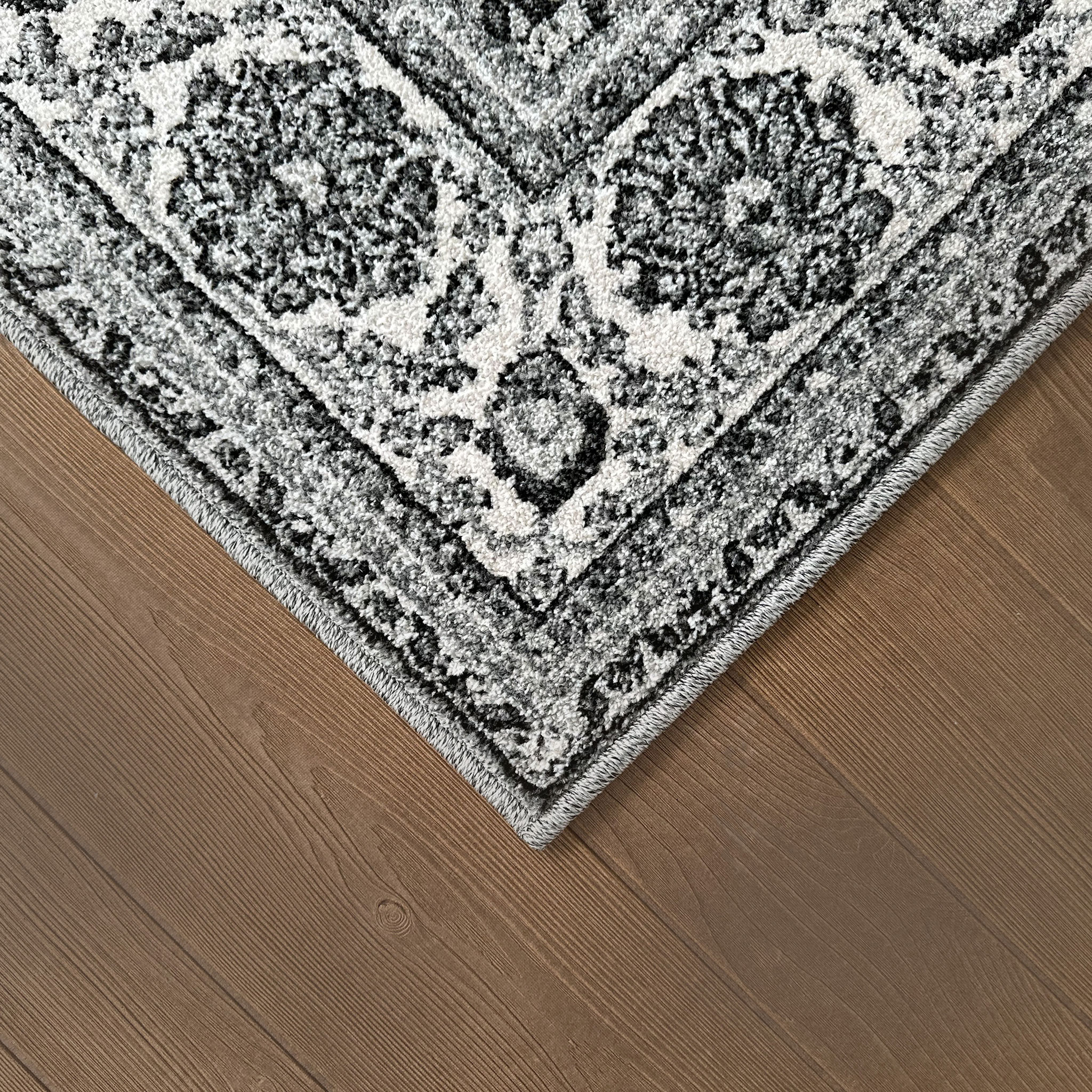 Signature Rugs Otto Persian Border Rug - 200 x 300 cm, Grey