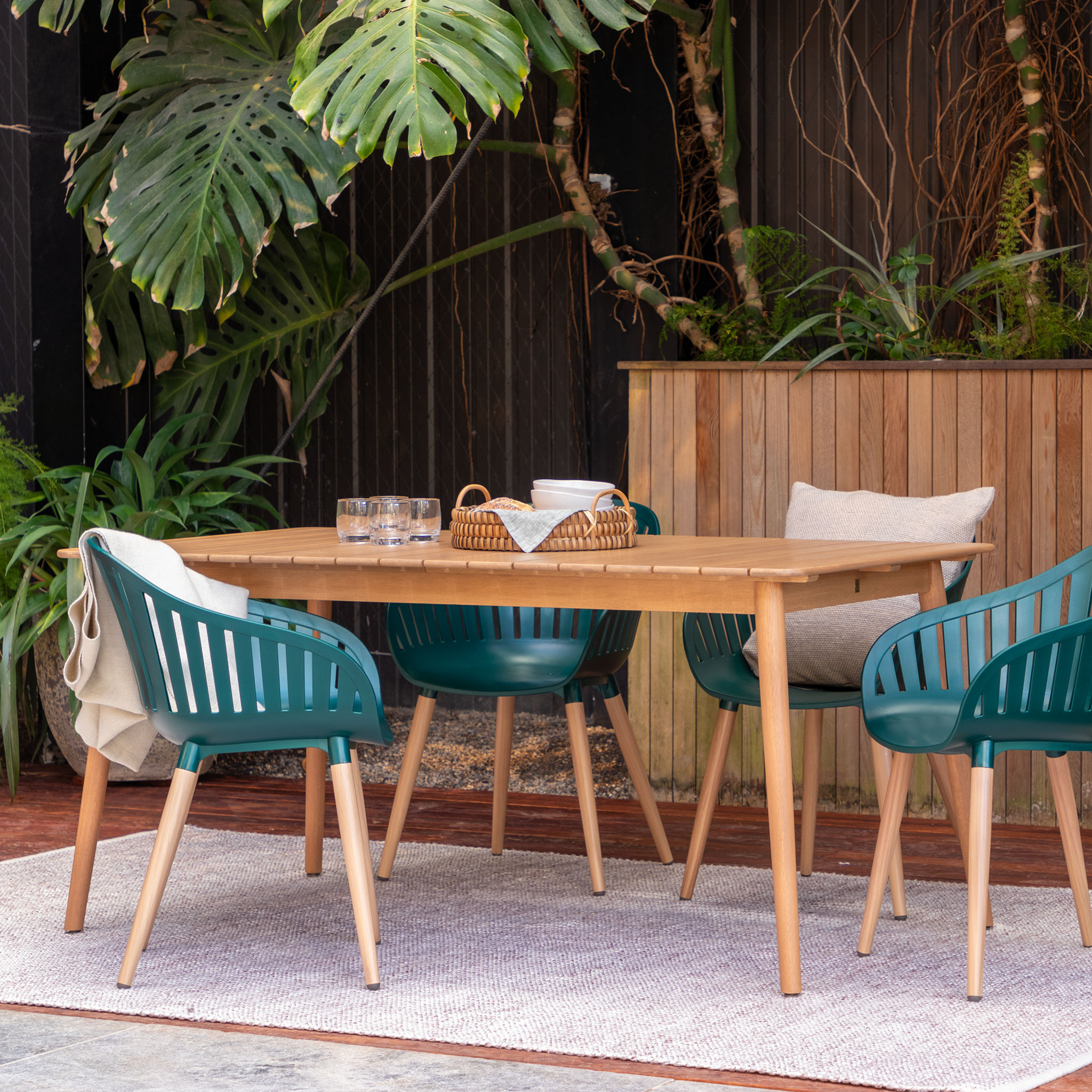 Nassau Outdoor Dining Table - W160