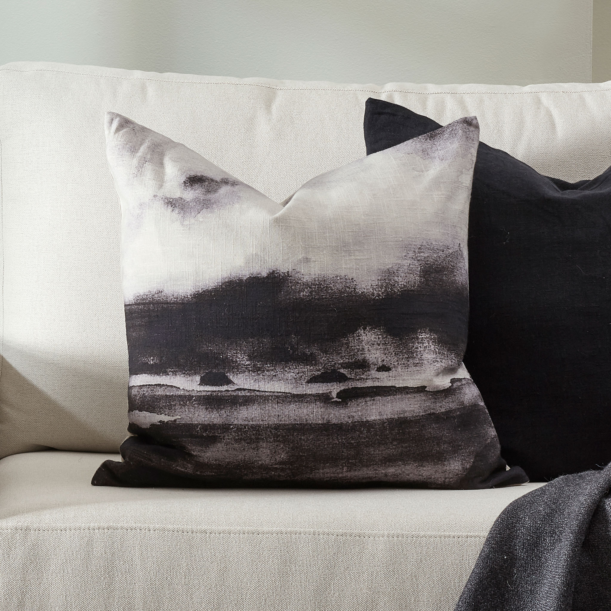 Ollo Evenfall Cushion - Feather Inner, Black