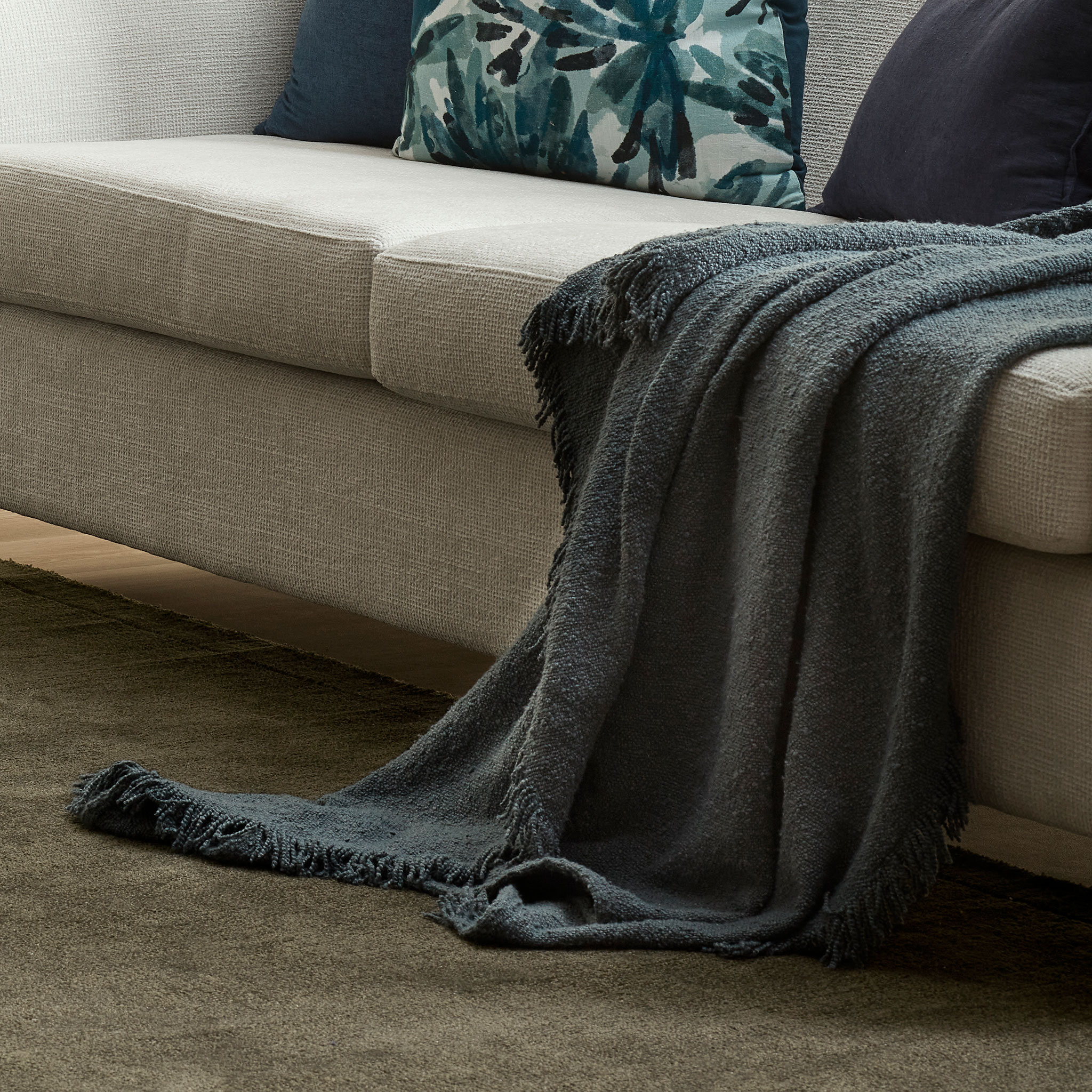 Ollo Lily Throw, Diesel