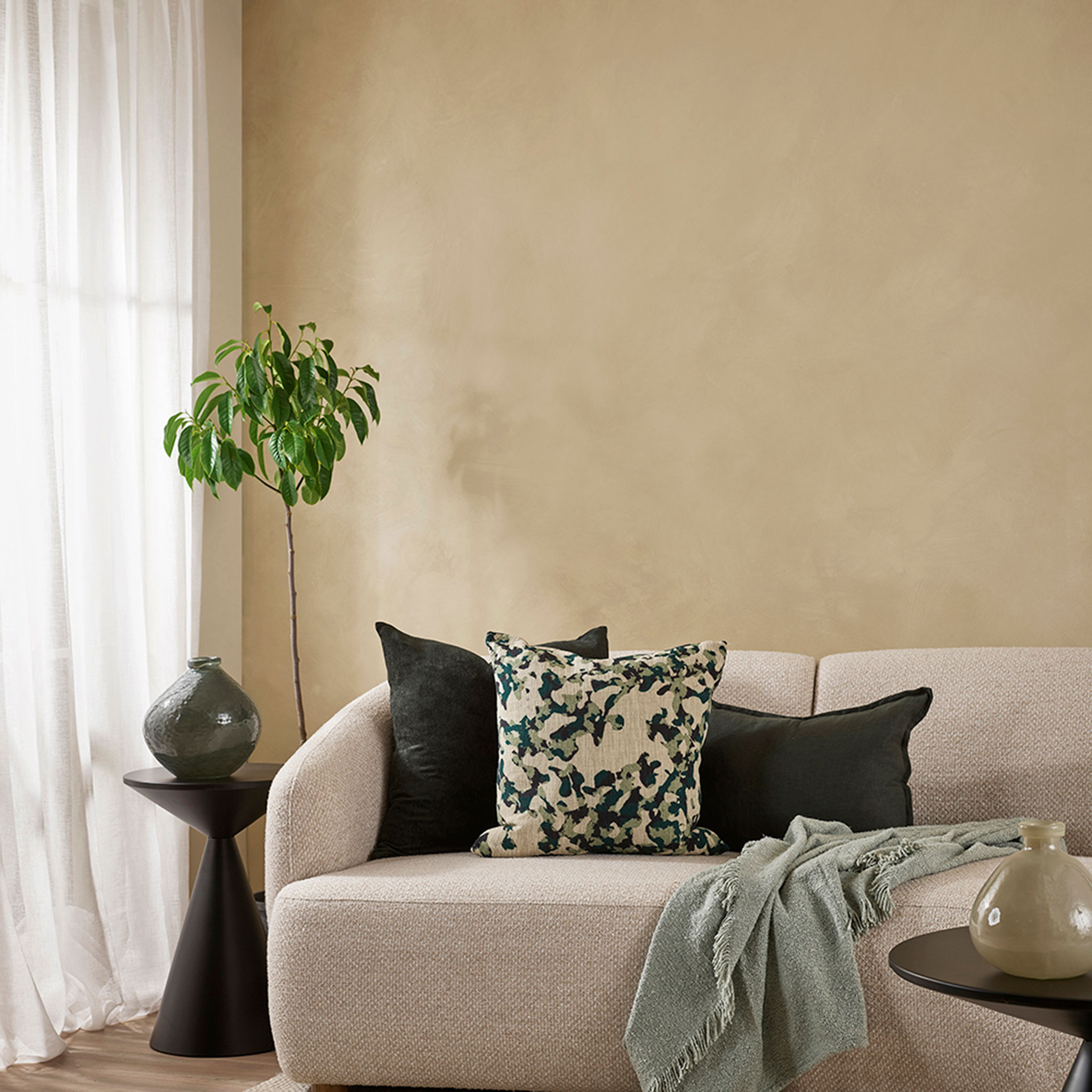 Ollo Amani Poly Inner Cushion 55 x 55 cm, Thyme