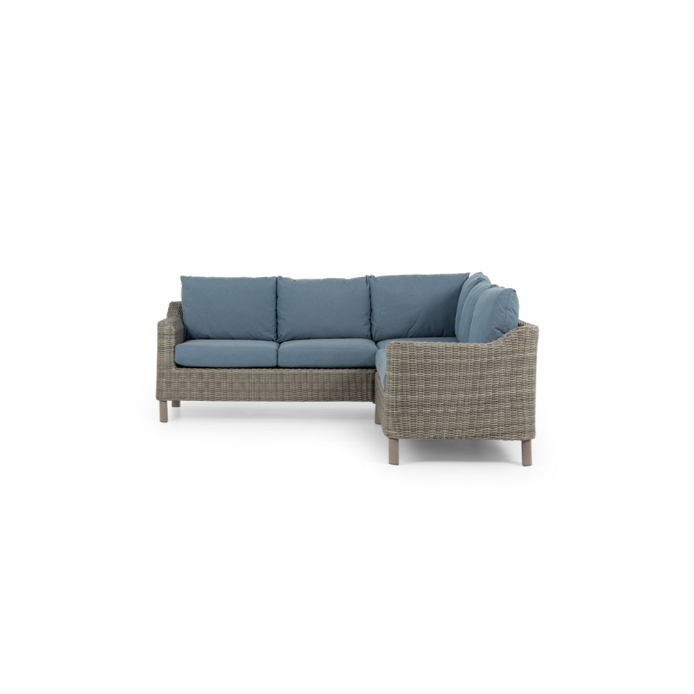 Haiti Outdoor Corner Suite