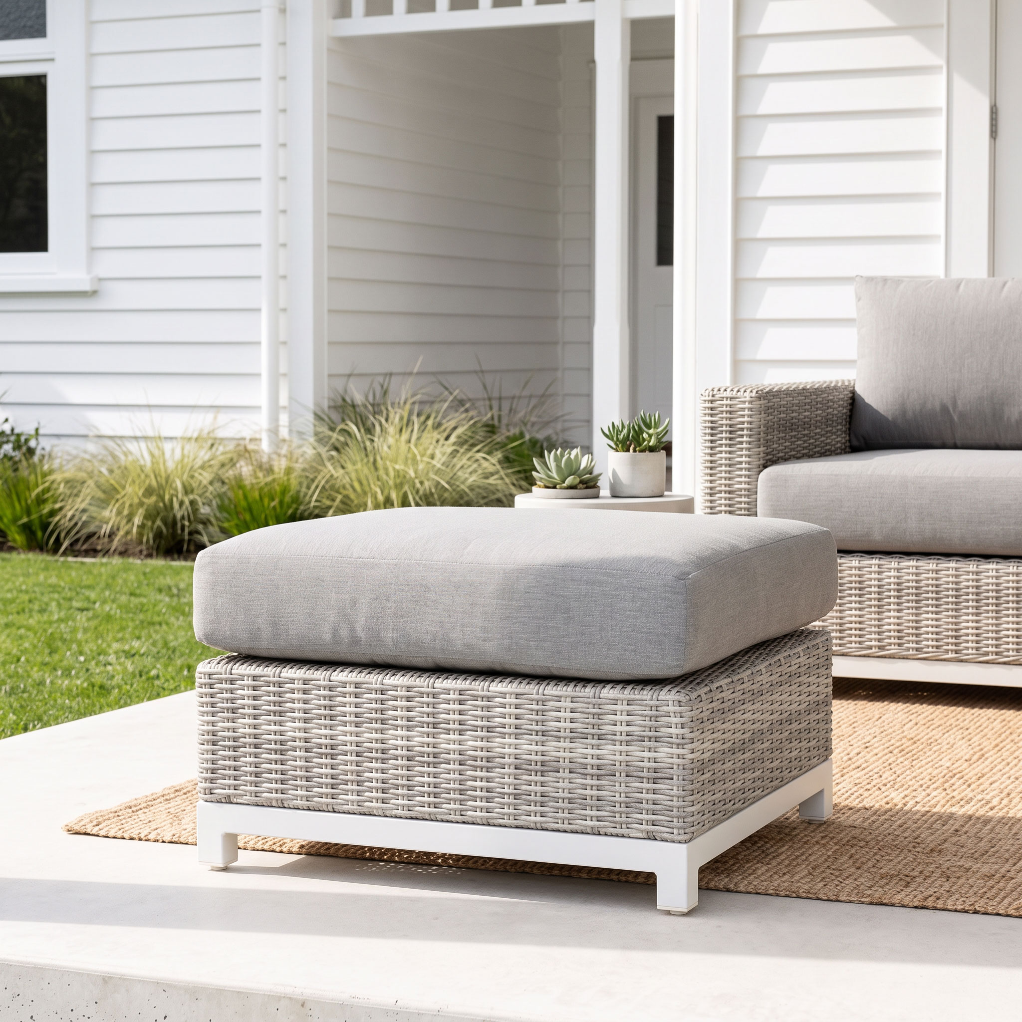 Capri Outdoor Ottoman, White