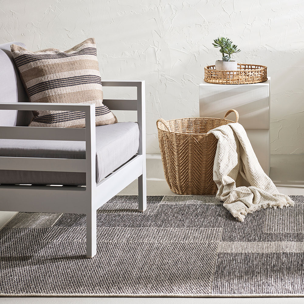 Ollo Ardmore Outdoor Rug - 200 x 290cm, Black