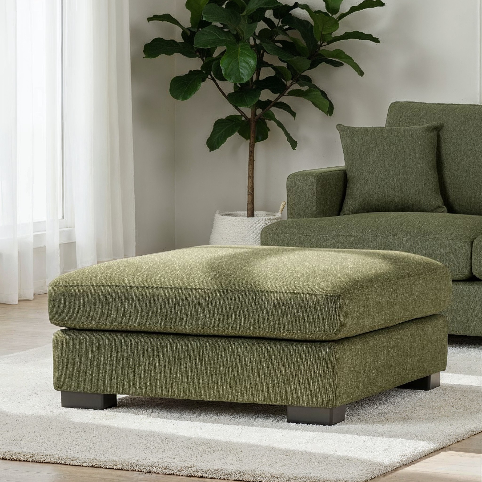 Milana Ottoman, Green