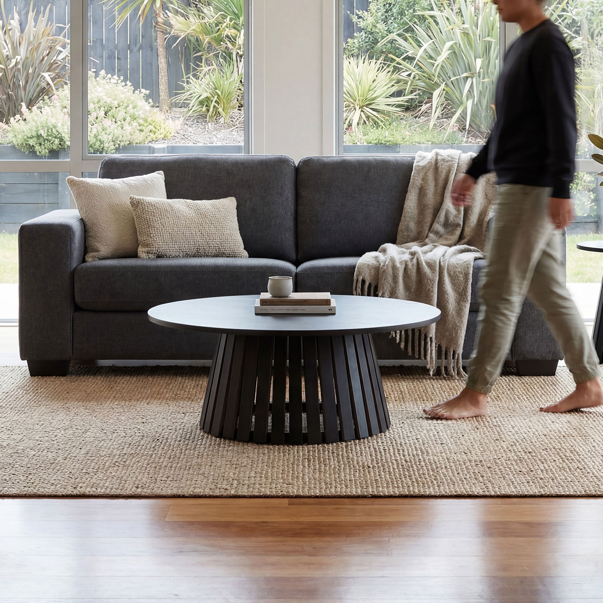 Ambrose Round Coffee Table KD, Black