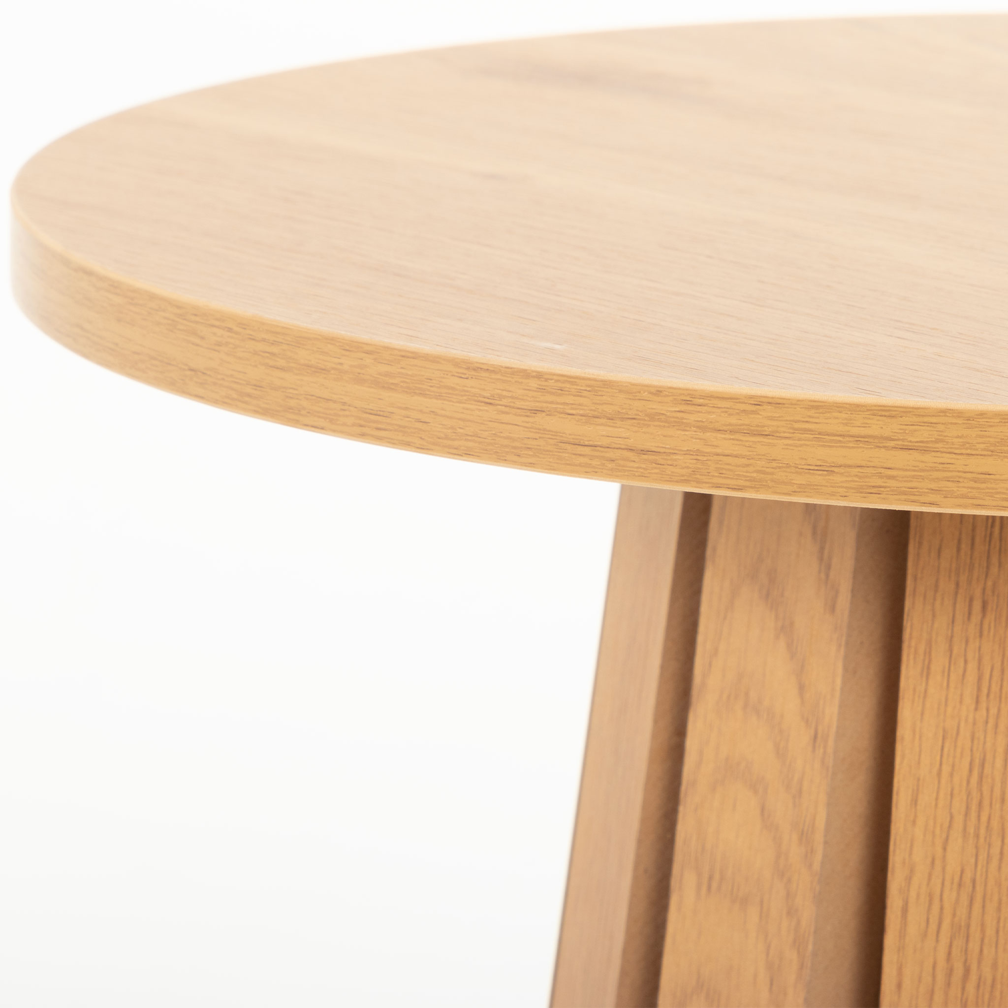 Ambrose Round Side Table KD, Wild Oak