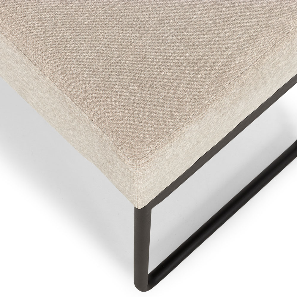 Avita Bench, Oatmeal