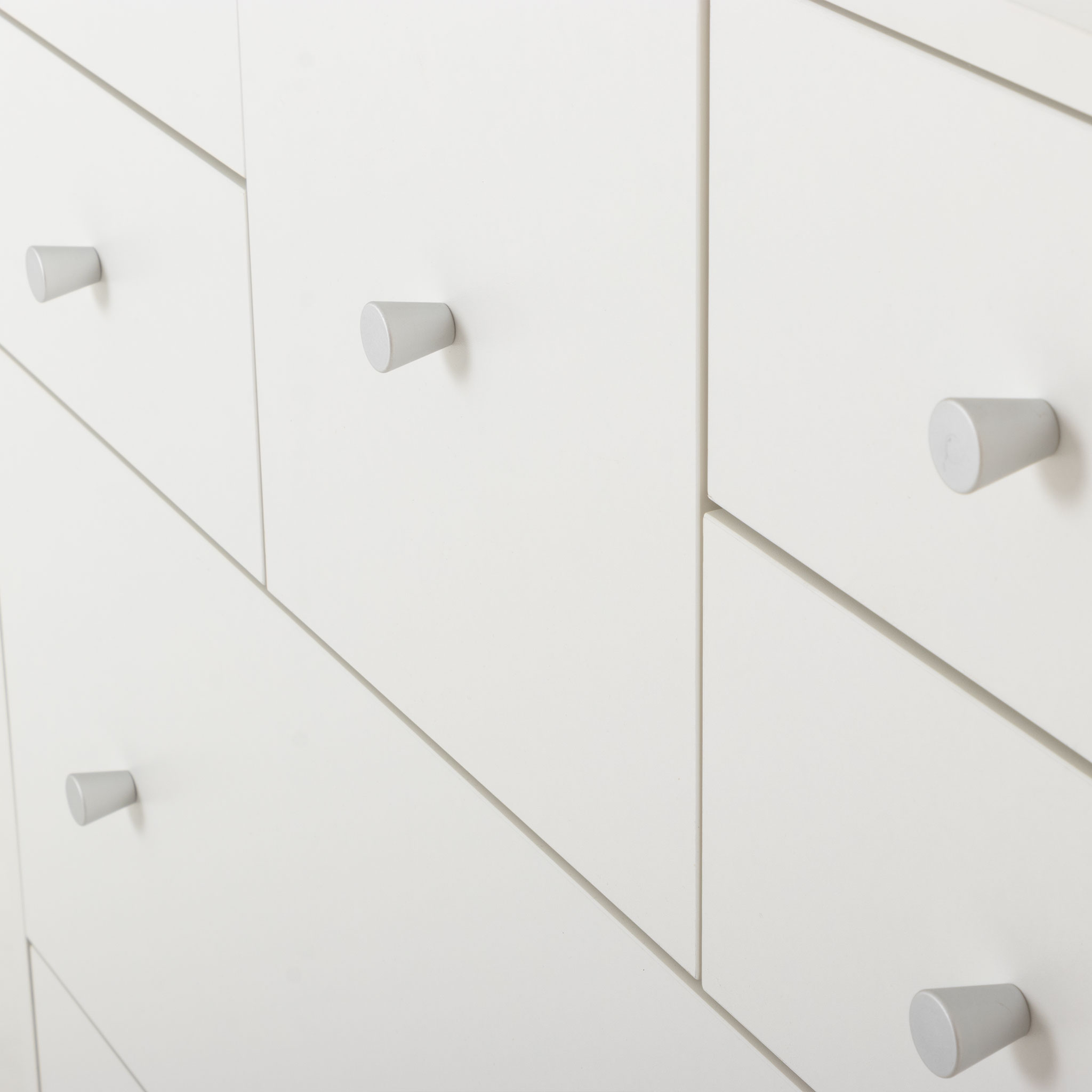 Elliot 8 Drawer Scotch Chest, White