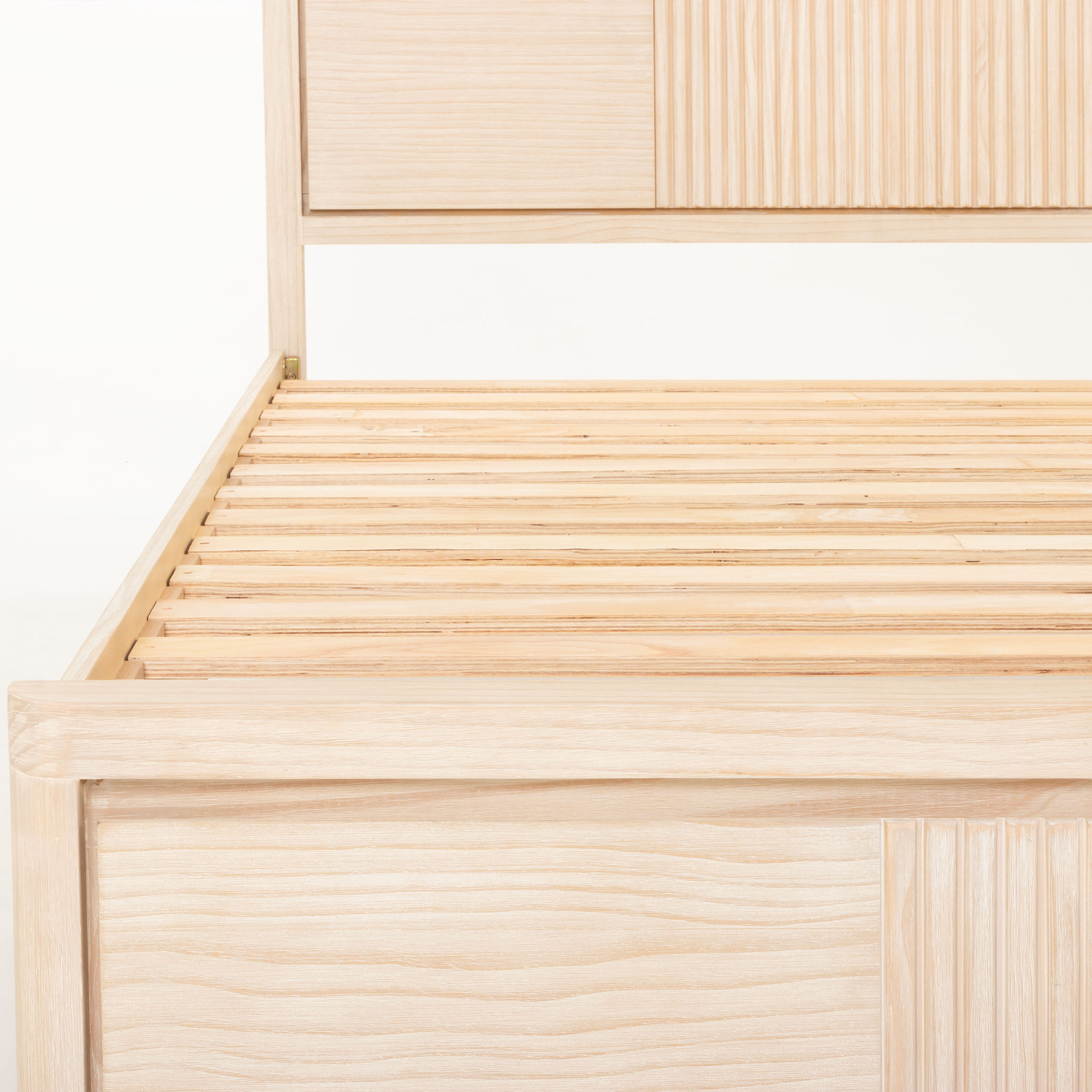 Aspen 6 Piece Bedroom Set with Super King Bed Frame