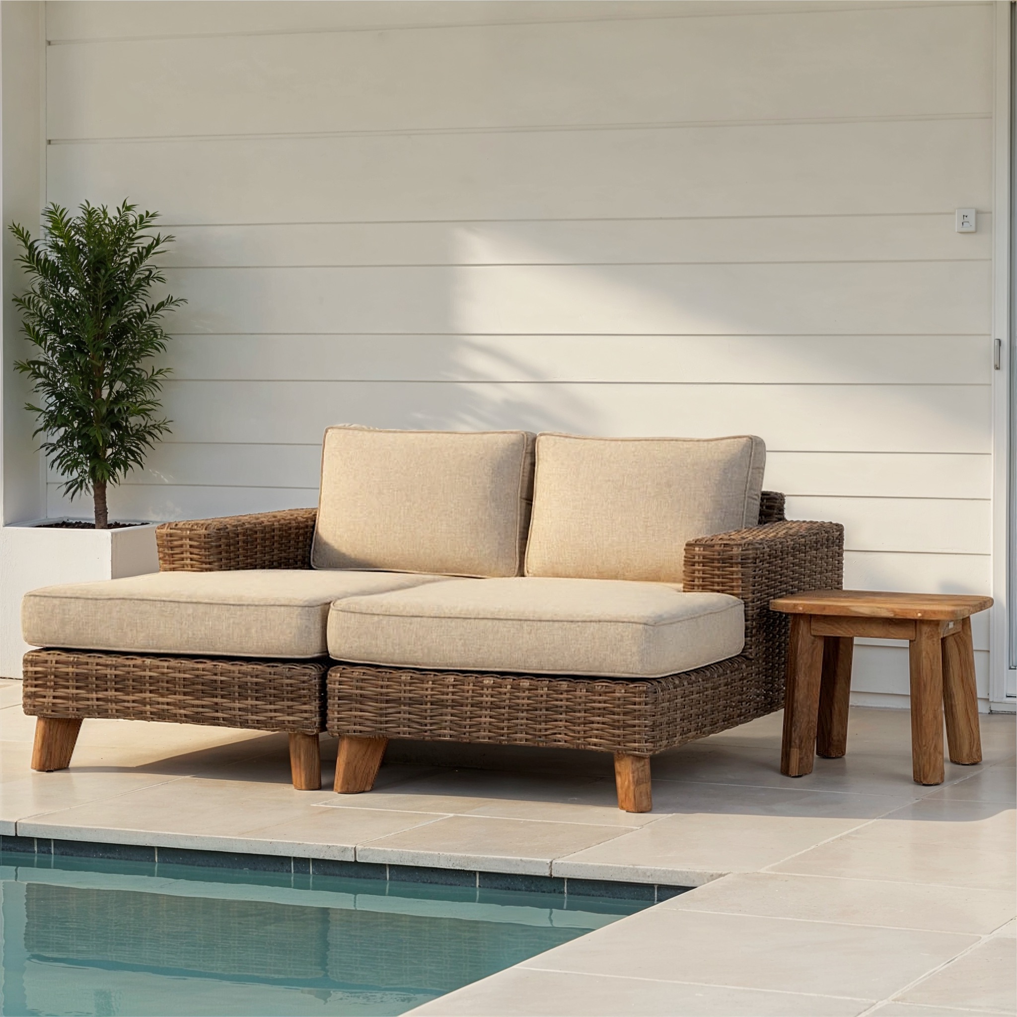 Bahamas Outdoor Chaise Set with Side Table