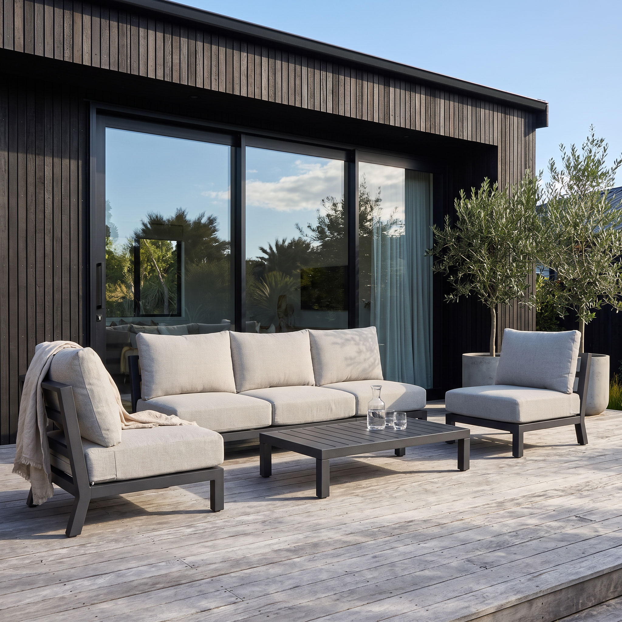 Catalina 4 Piece Outdoor Lounge Set With Coffee Table - W126, Gunmetal