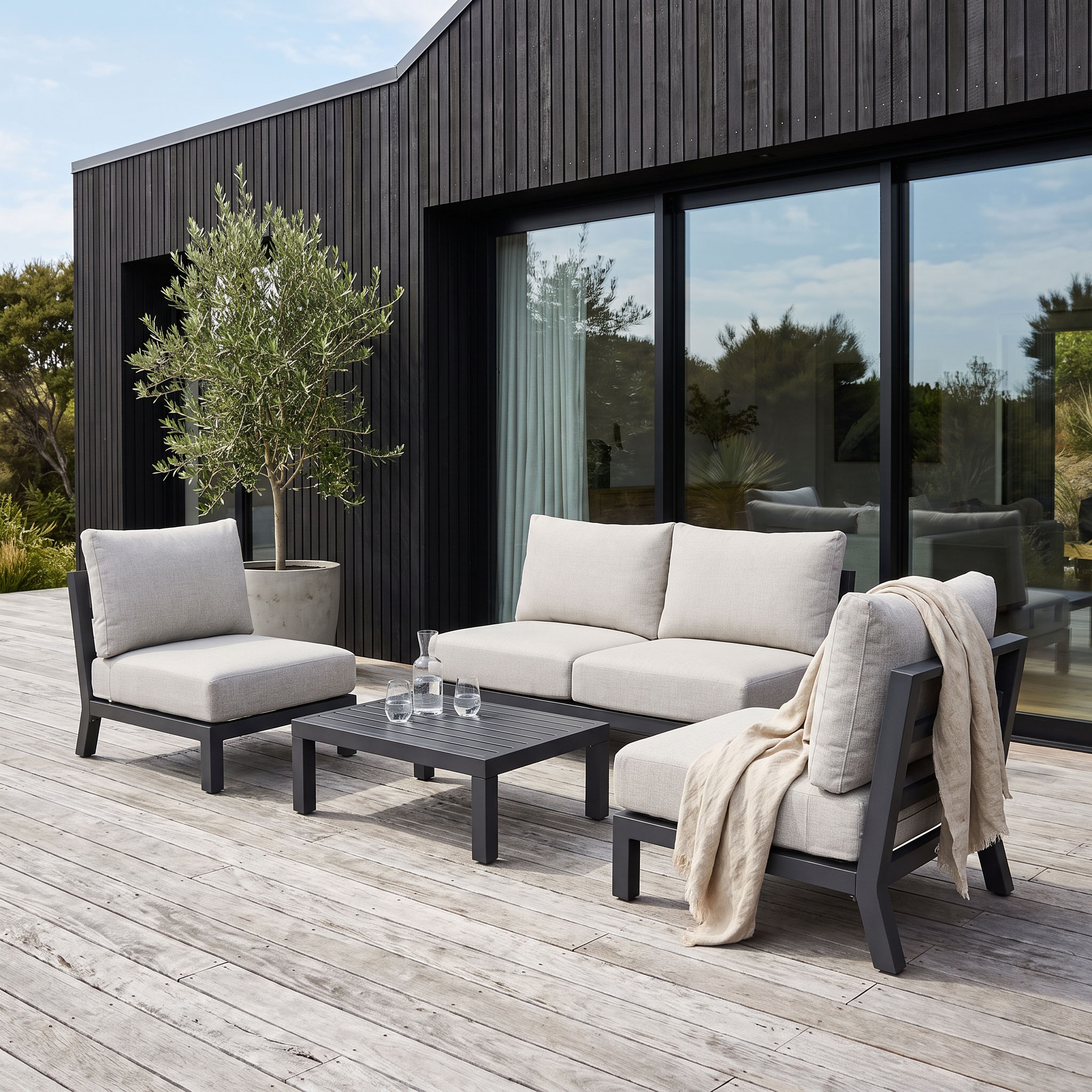 Catalina 4 Piece Outdoor Lounge Set With Coffee Table - W77, Gunmetal