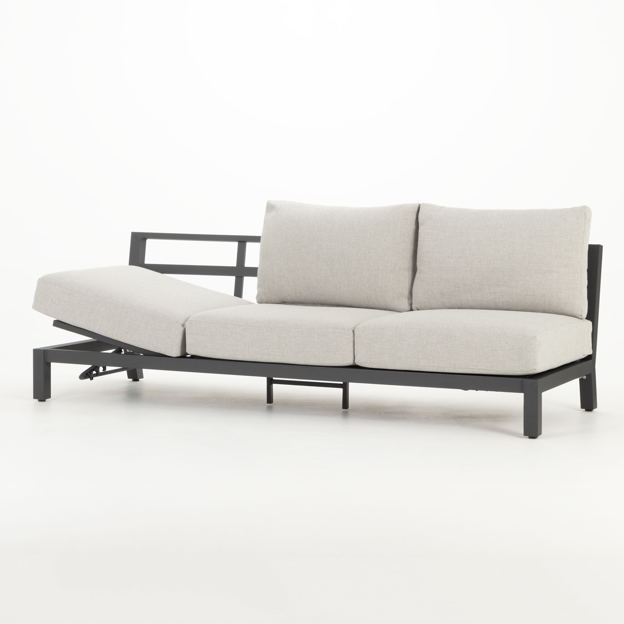 Catalina 4 Piece Outdoor Lounge Set With Sunlounger, Gunmetal