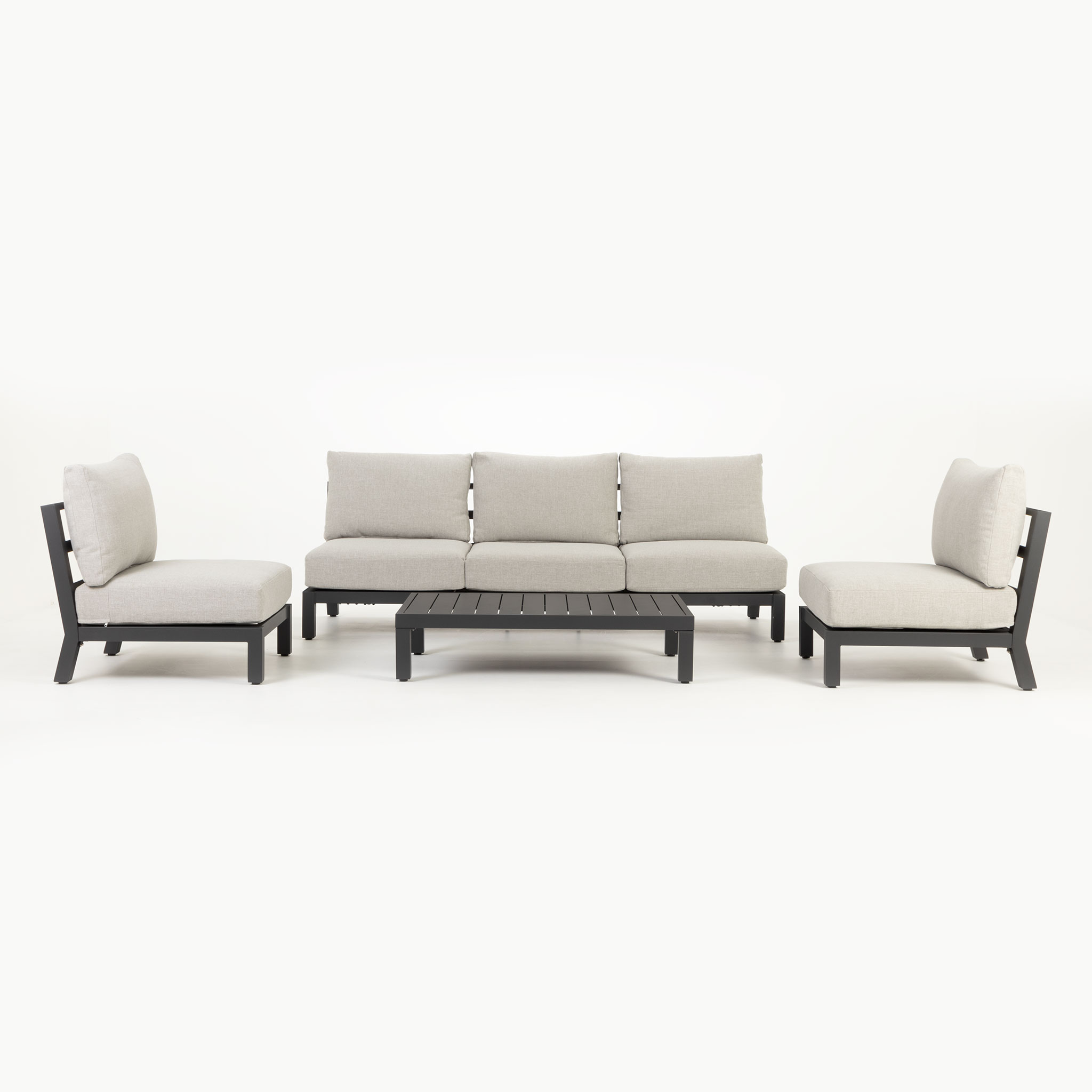 Catalina 4 Piece Outdoor Lounge Set With Sunlounger, Gunmetal