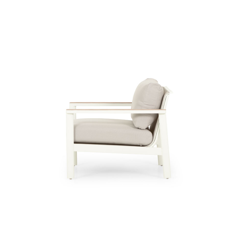 Lucia 4 Piece Outdoor Lounge Set with Coffee Table, White