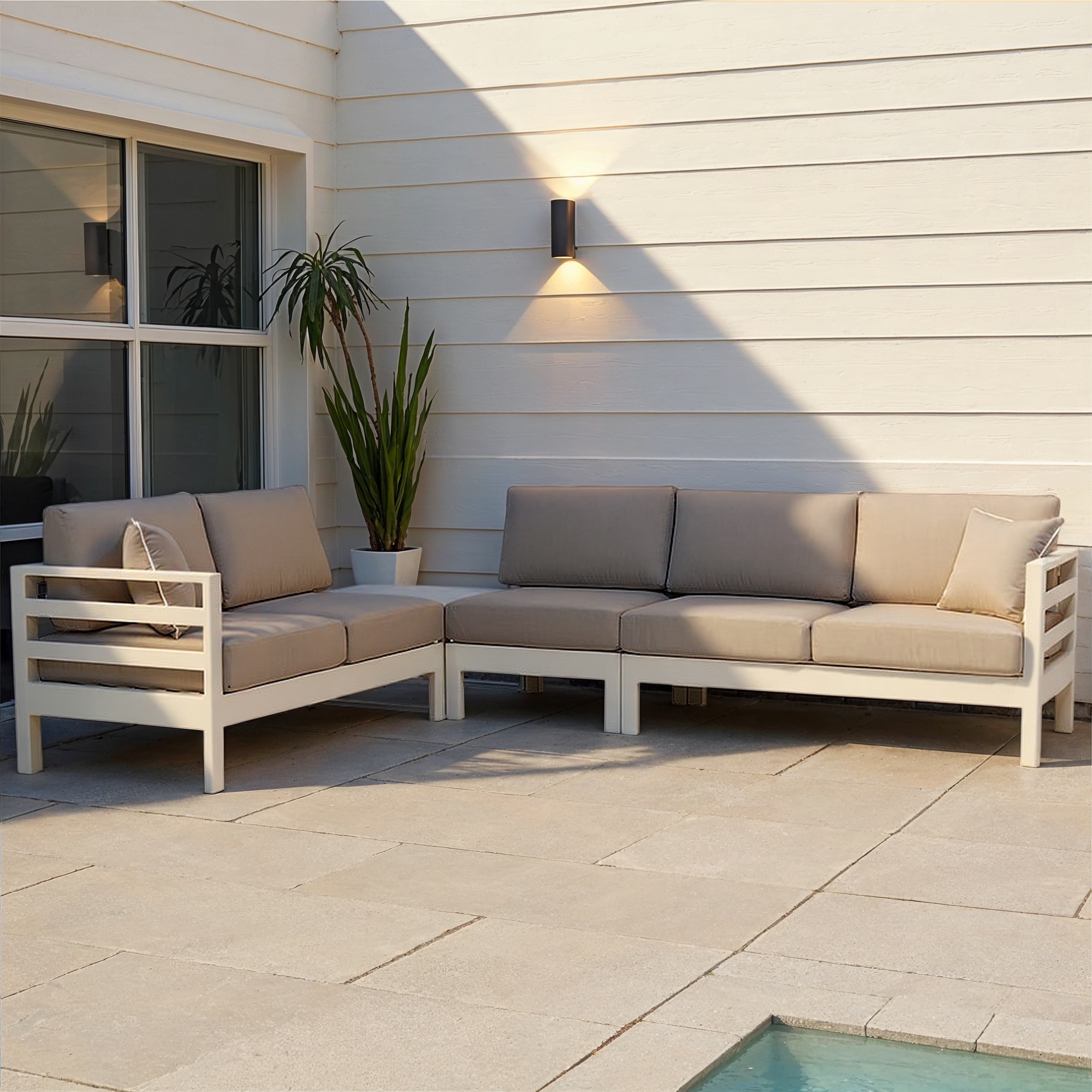 Venus Modular Outdoor Lounge Suite With Corner Table, White