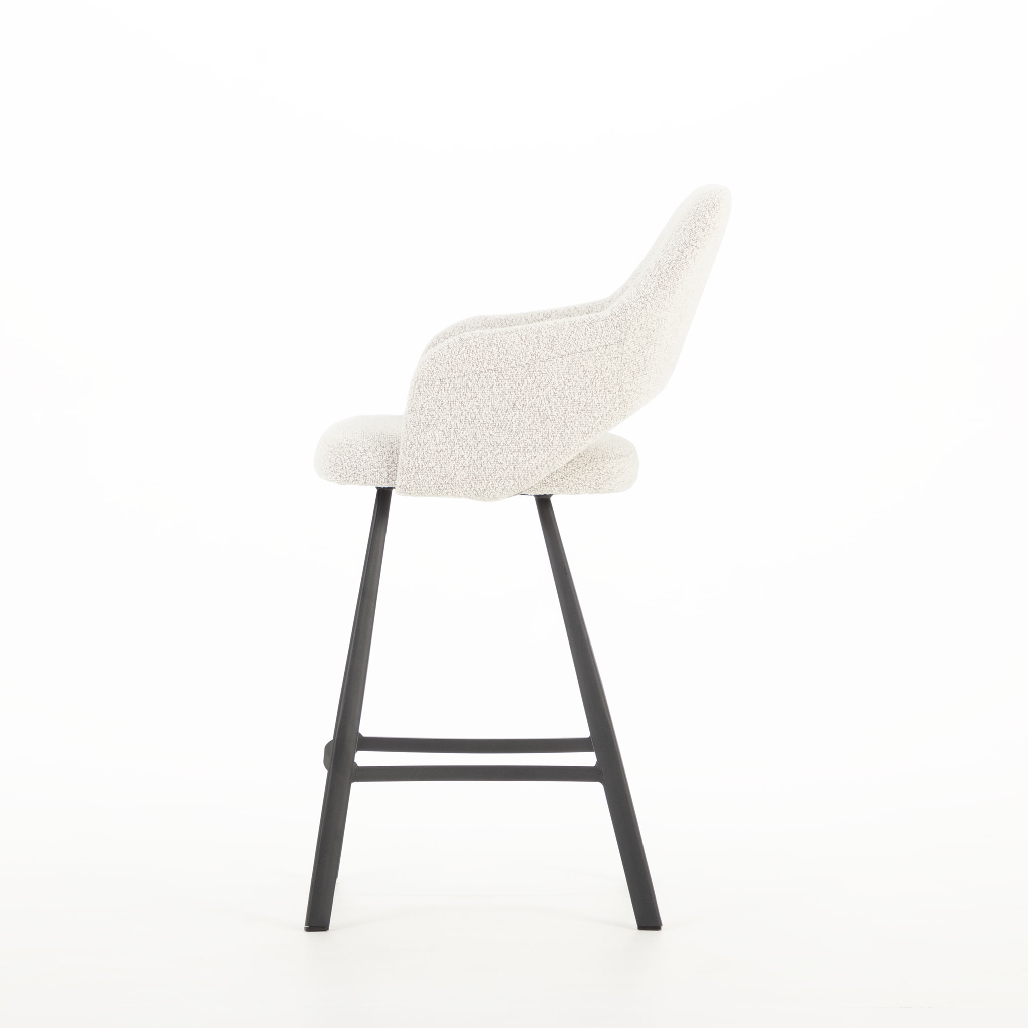 Ellie Barstool, Grey