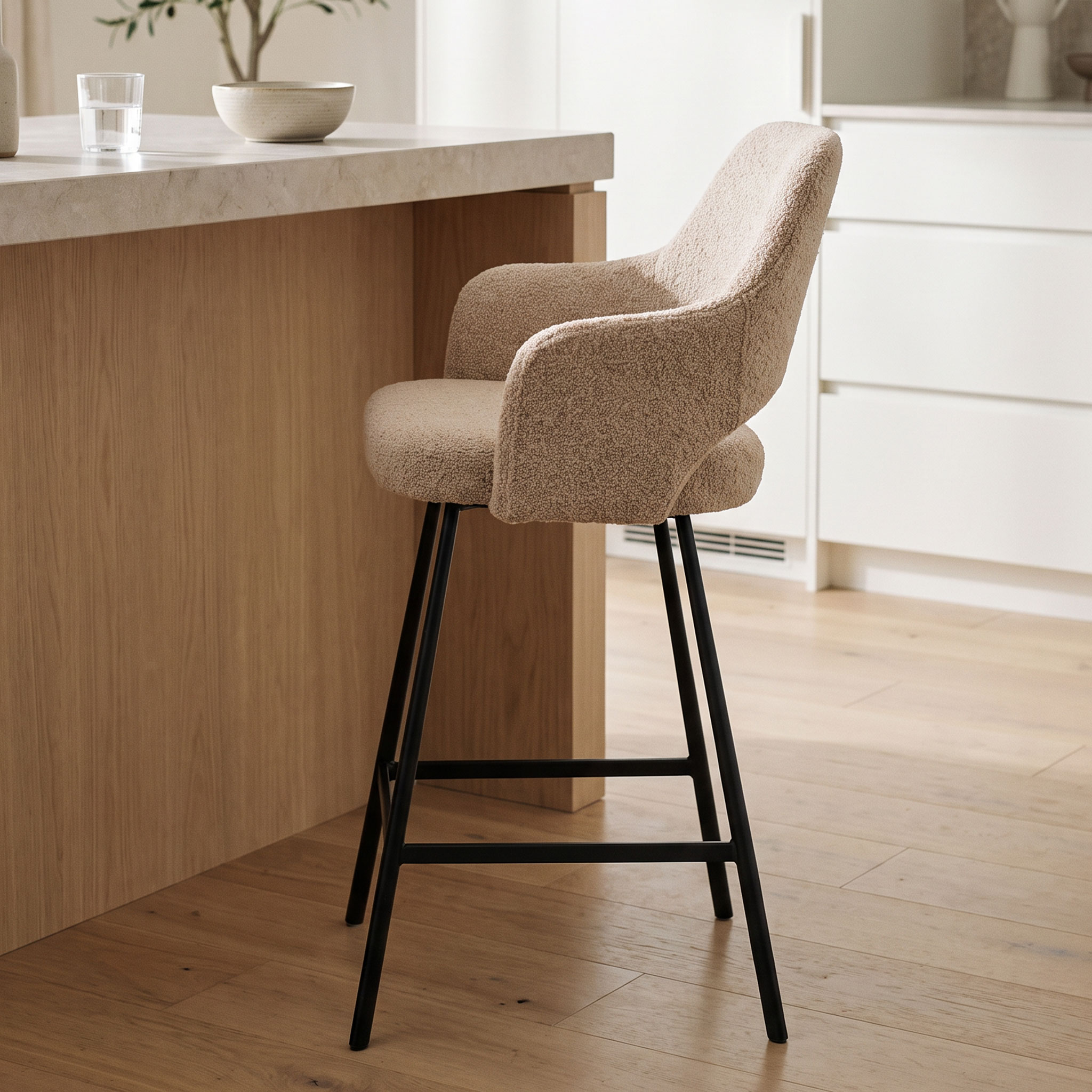 Ellie Barstool, Beige