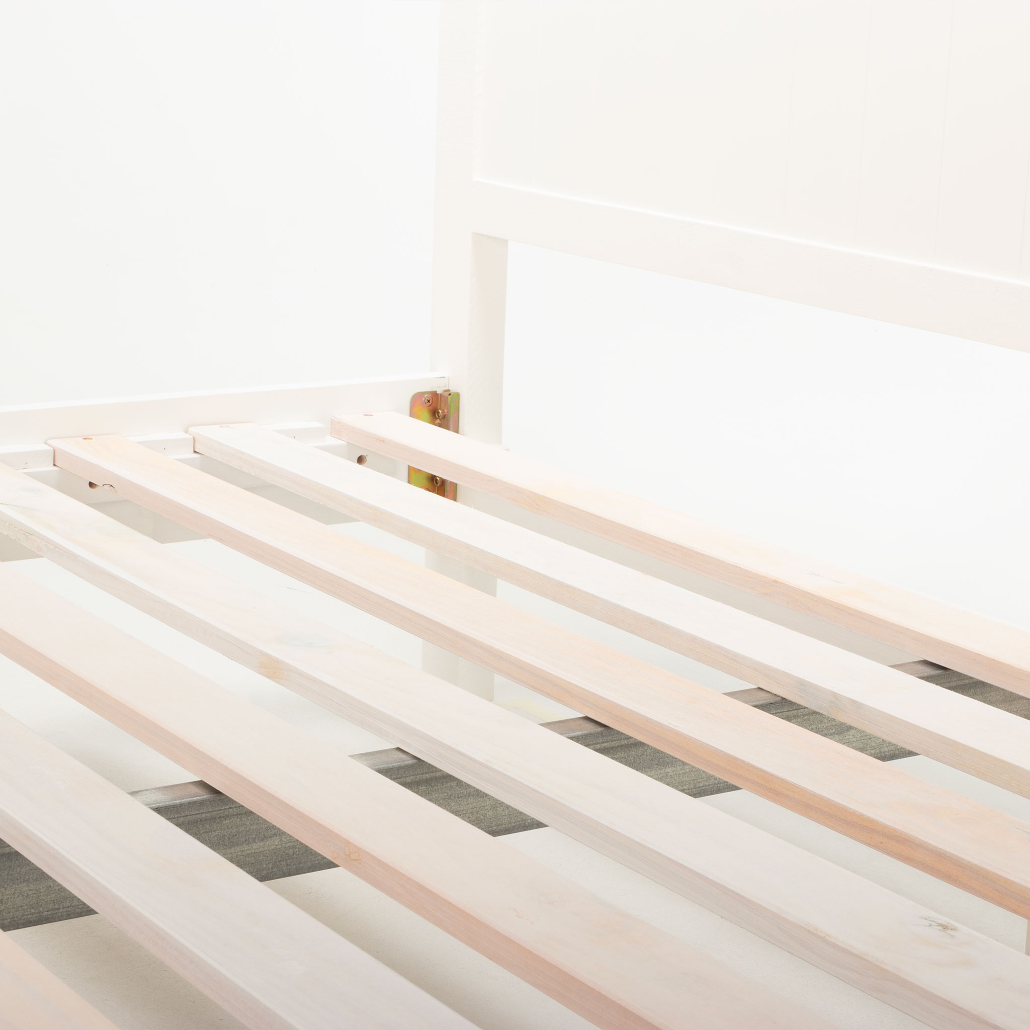 Melve King Bed Frame, White