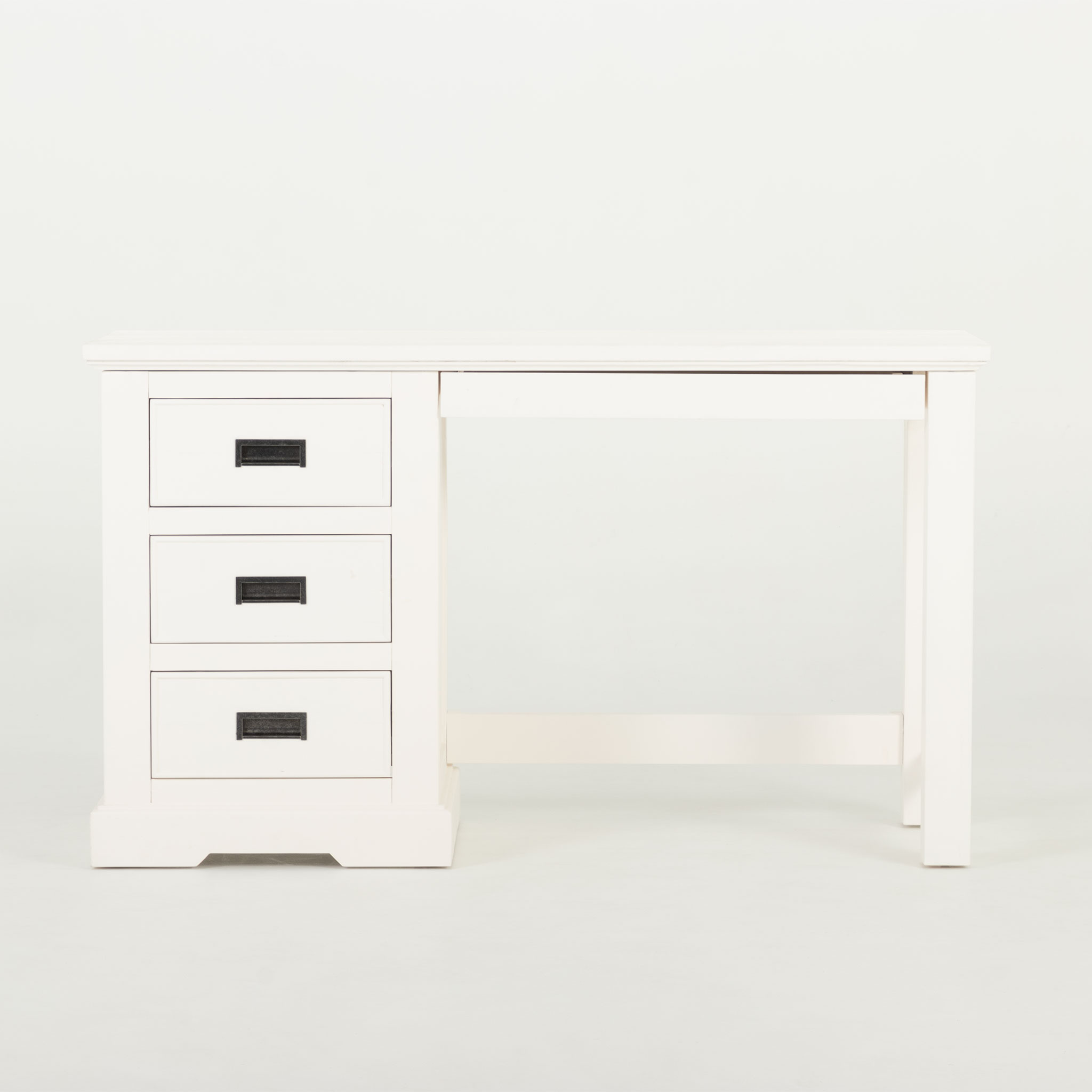 Melve Desk, White