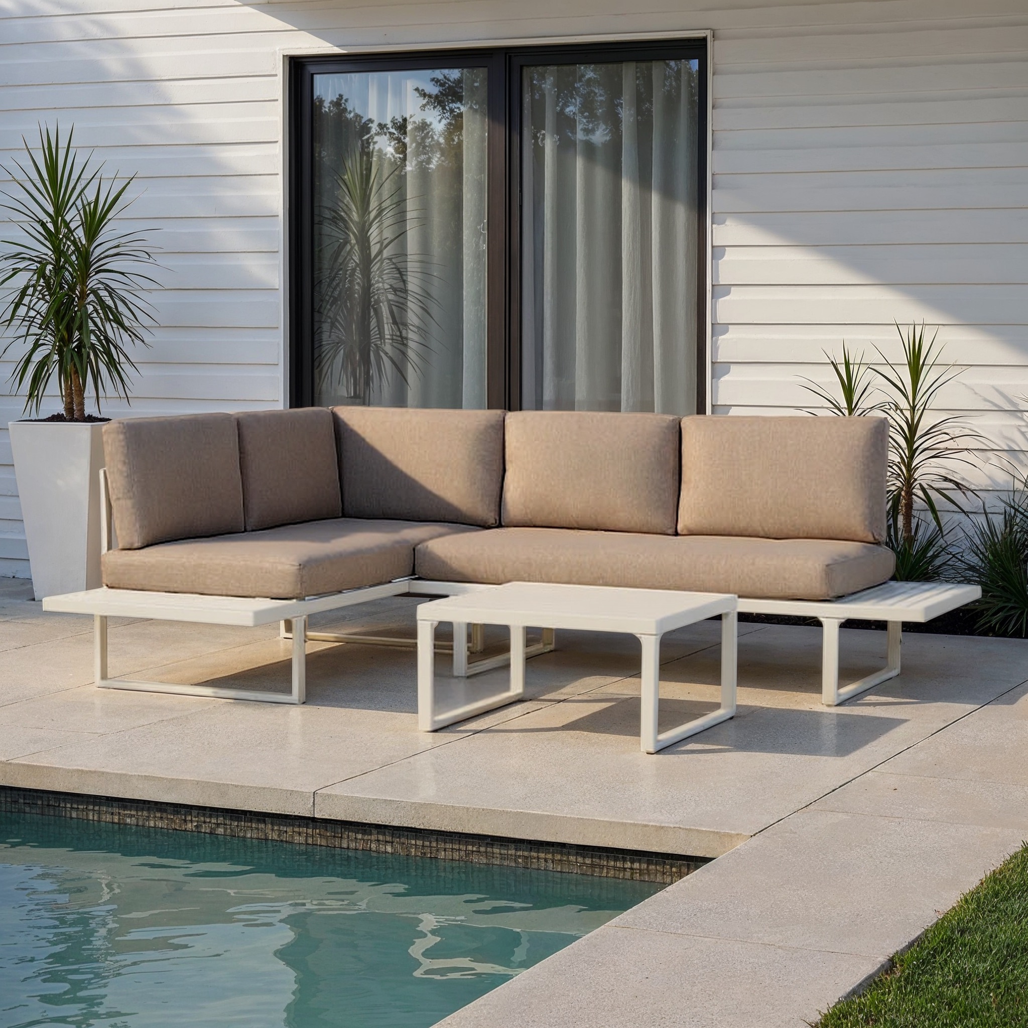 Savona 3 Piece Outdoor Lounge Set, White