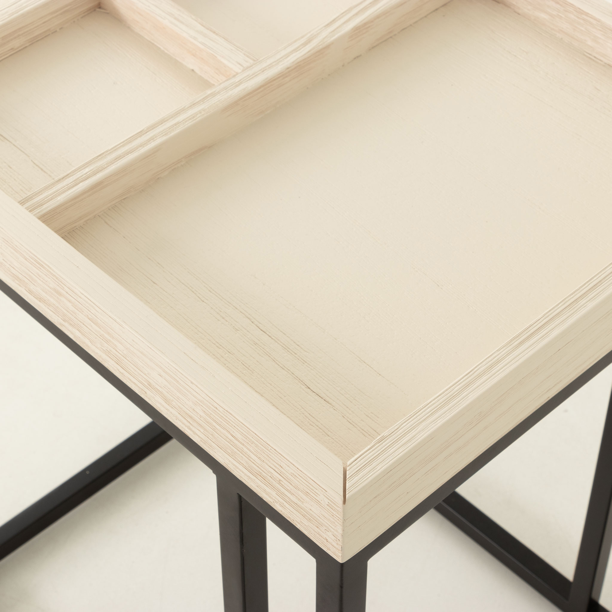 Urban C Tray Table, White