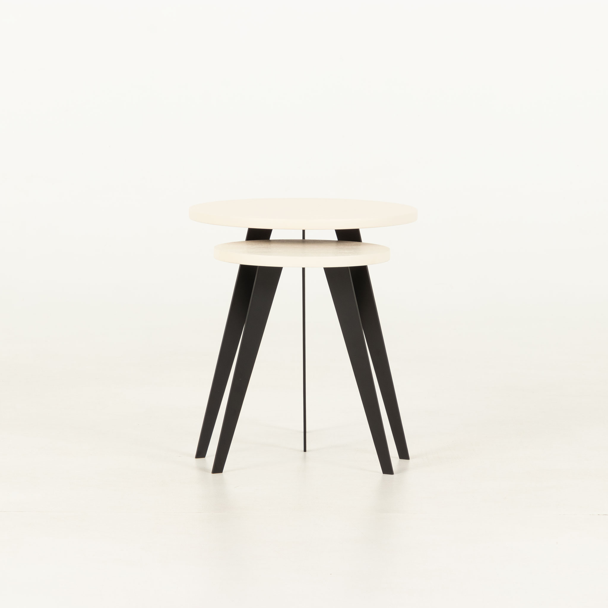 Urban Set of 2 Round Side Tables, White