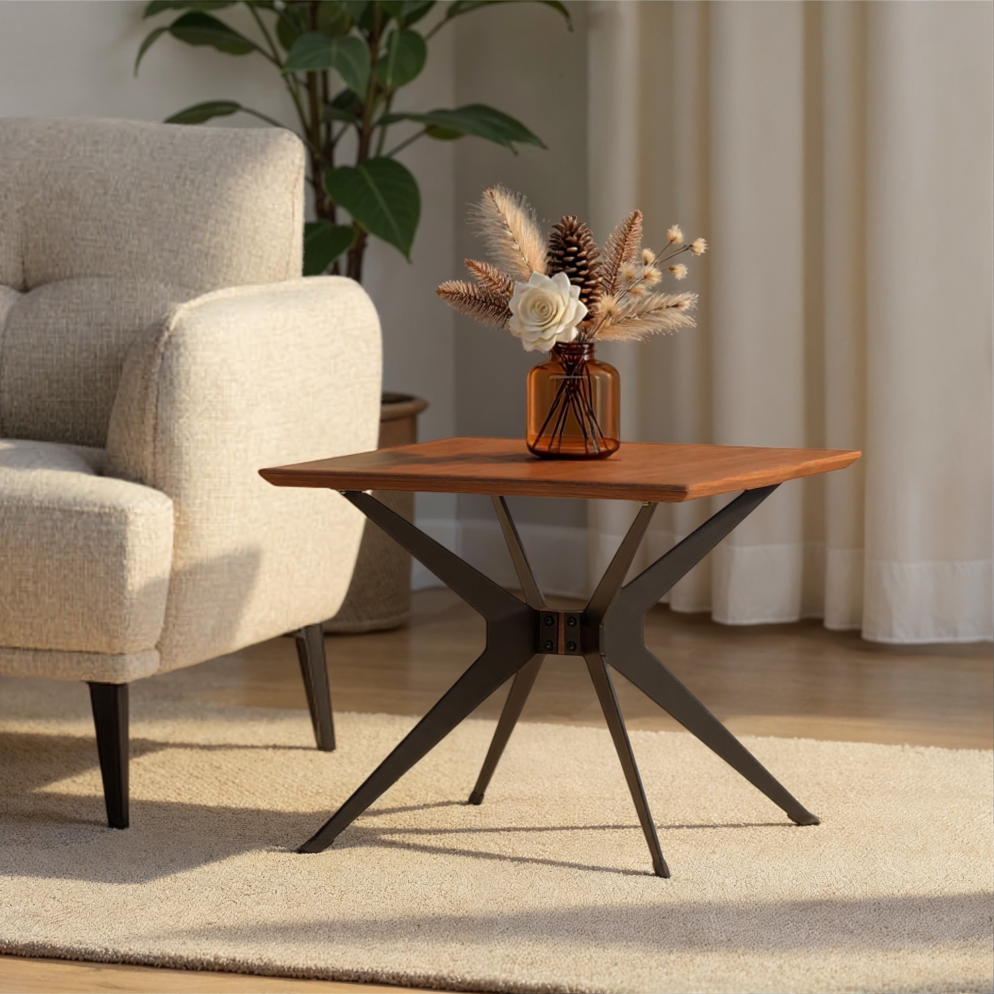 Viva Side Table, Walnut