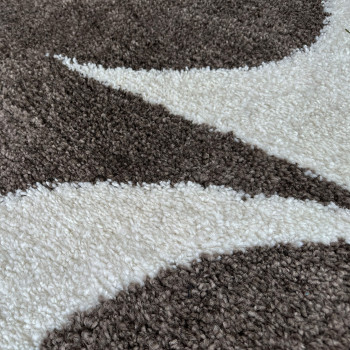 Signature Rugs Laine Contrast Walnut Rug - 200 x 290 cm, Brown/White