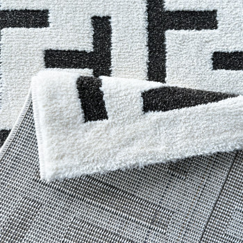 Signature Rugs Hudson Luxe Monochrome Rug - 160 x 230 cm, Black/White