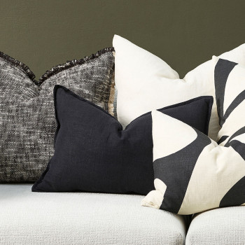 Ollo Dolce Cushion - Poly Inner, Black