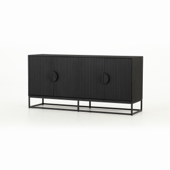 Anya Buffet, Black