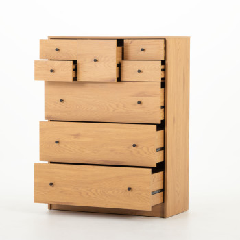 Elliot 8 Drawer Scotch Chest, Wild Oak