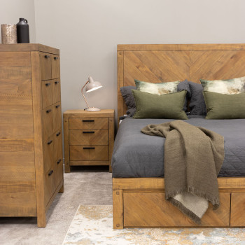 Chevron 4 Piece Bedroom Set with Queen Bed Frame