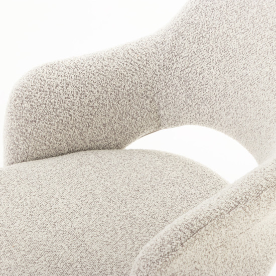 Ellie Barstool, Grey